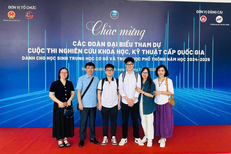 Một số hình ảnh tại Cuộc thi nghiên cứu Khoa học, kỹ thuật cấp Quốc gia dành cho học sinh trung học cơ sở và trung học phổ thông năm học 2024-2025.