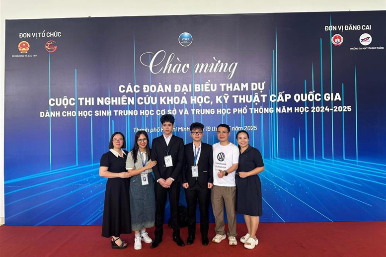 Một số hình ảnh tại Cuộc thi nghiên cứu Khoa học, kỹ thuật cấp Quốc gia dành cho học sinh trung học cơ sở và trung học phổ thông năm học 2024-2025.